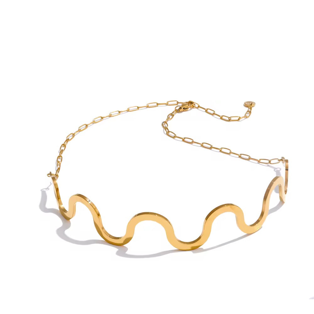 Wavy Choker