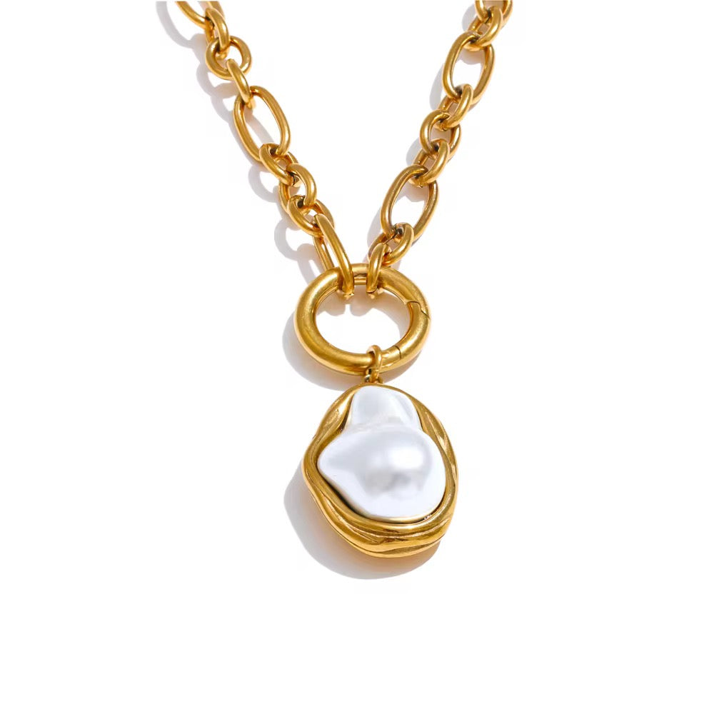 Baroque Pearl Necklace